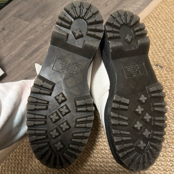 Doc martens - Picture 6 of 7